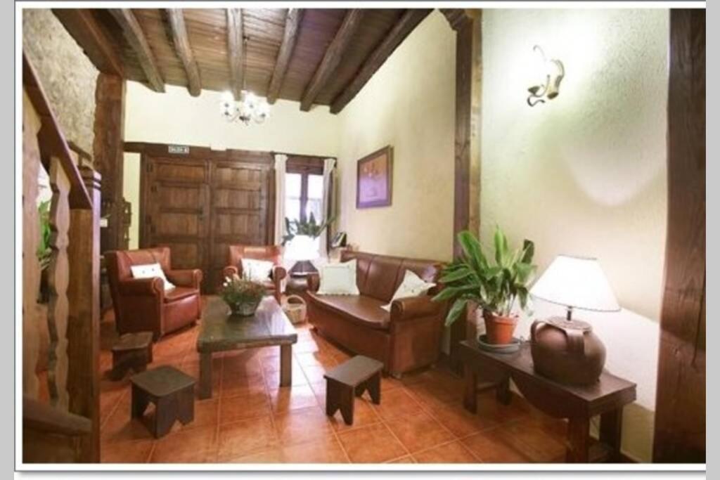 CASA RURAL LOS PORTALES Valle del Jerte Cabezuela Del Valle Esterno foto